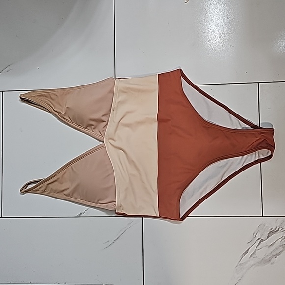 Vero Moda Other - Color Block Swimsuit